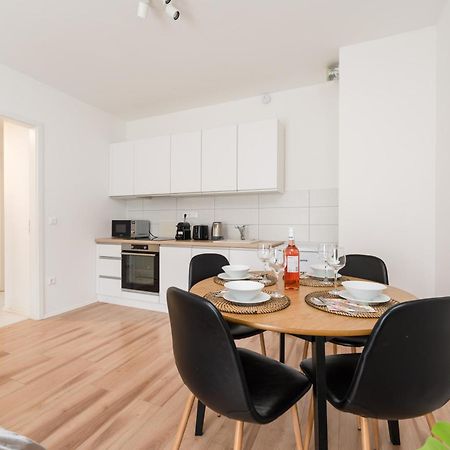 Brand New Modern Apartment-2 Rooms-Balcony-Garage Budapest Ngoại thất bức ảnh