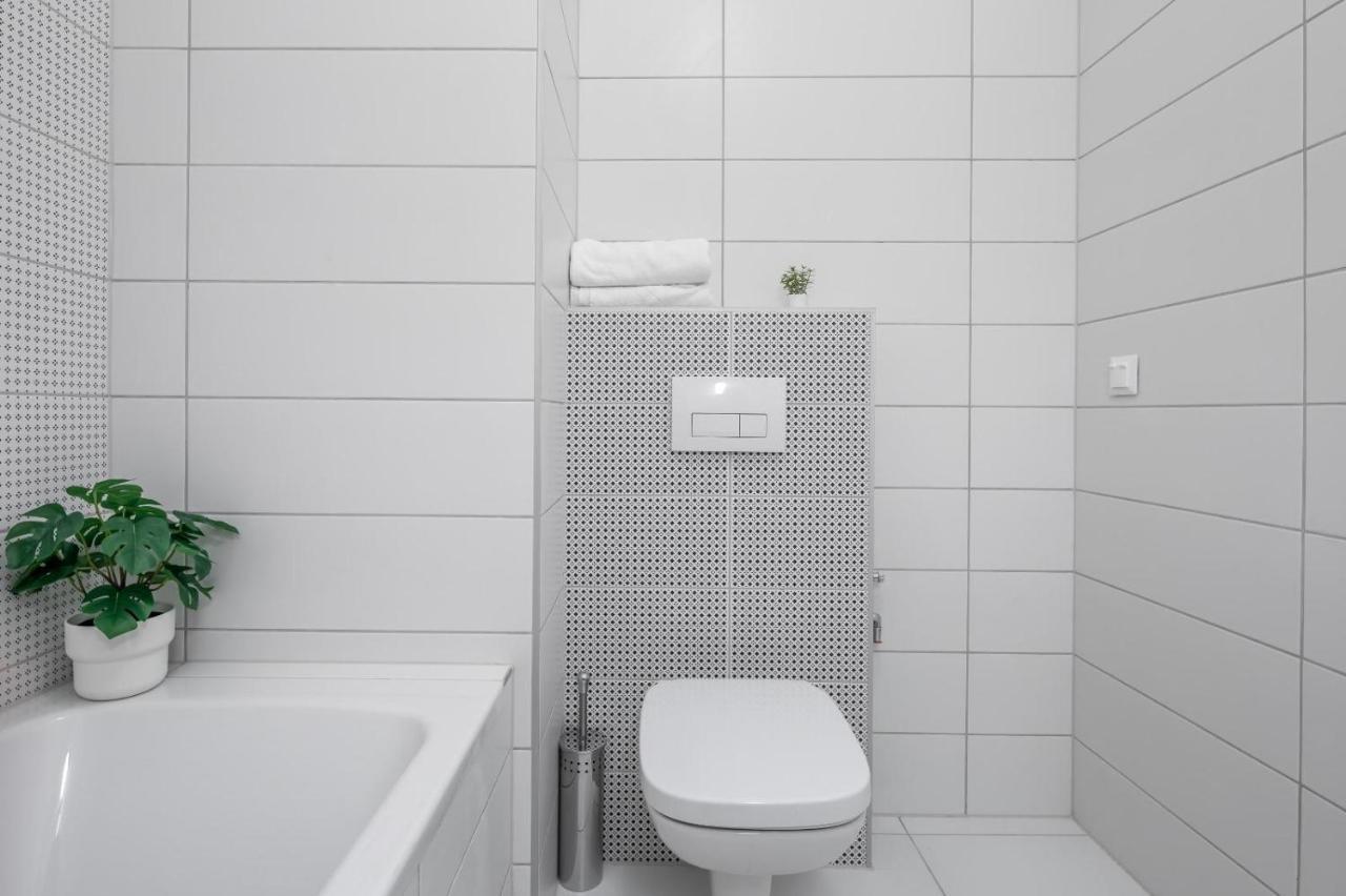 Brand New Modern Apartment-2 Rooms-Balcony-Garage Budapest Ngoại thất bức ảnh