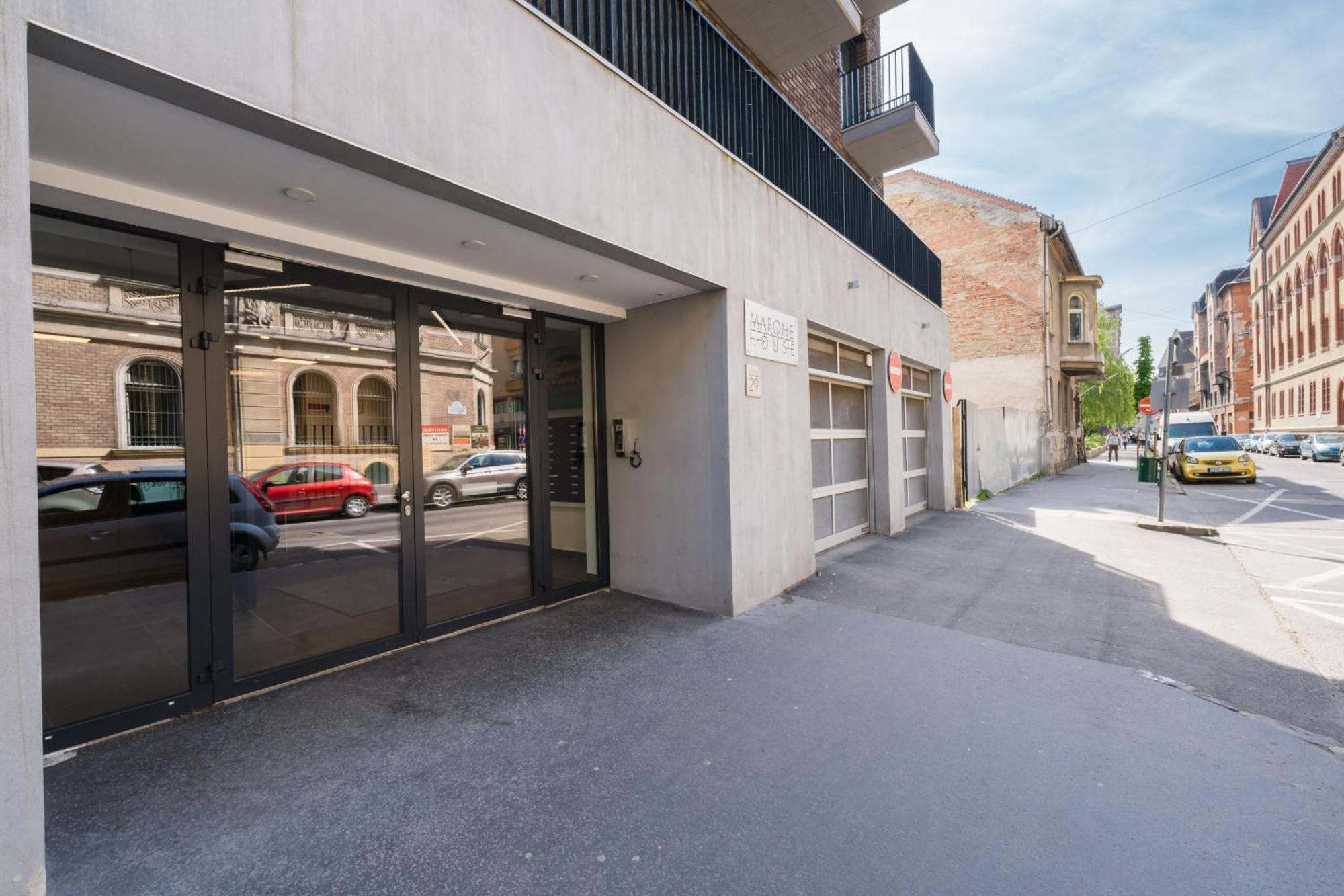 Brand New Modern Apartment-2 Rooms-Balcony-Garage Budapest Ngoại thất bức ảnh