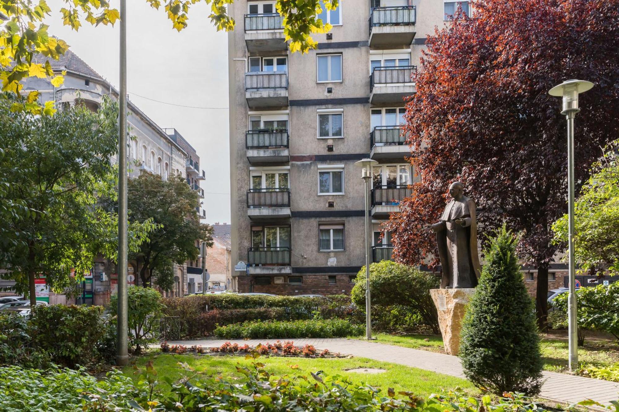 Brand New Modern Apartment-2 Rooms-Balcony-Garage Budapest Ngoại thất bức ảnh